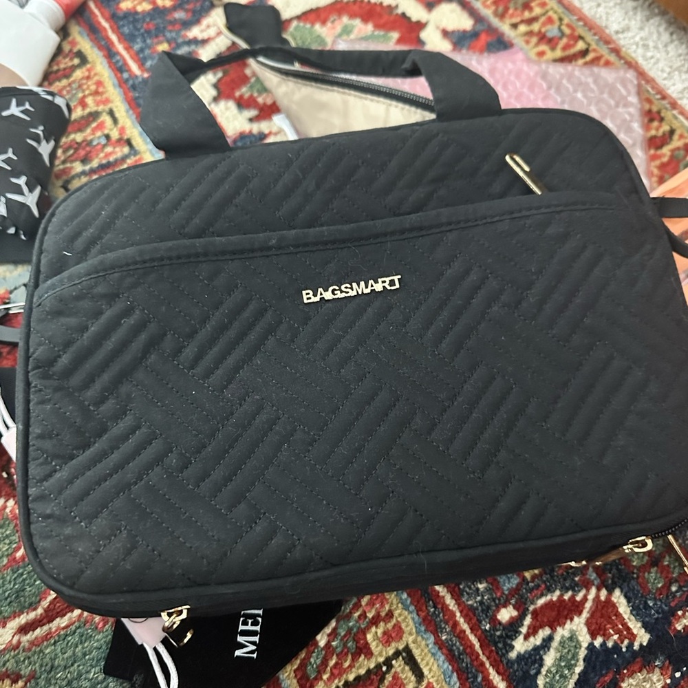 Bagsmart Bundle Black Jewelry and Toiletrees